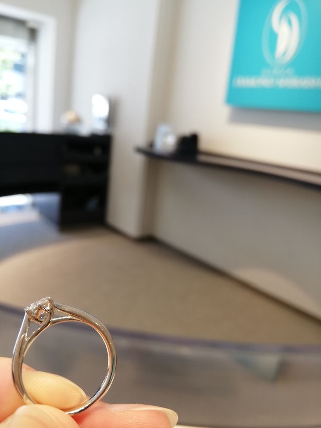 サイズ合わせが終わり、手元に届いたときのよろこびの1枚です