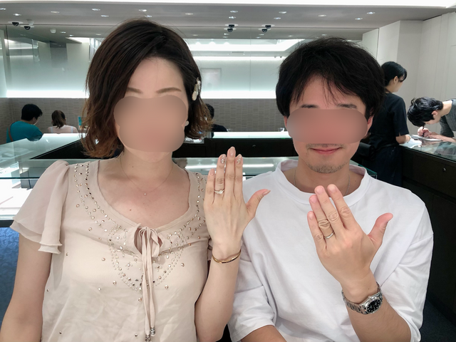 重ね付けしてもいやらしくない華やかさ。
彼はプラチナ。