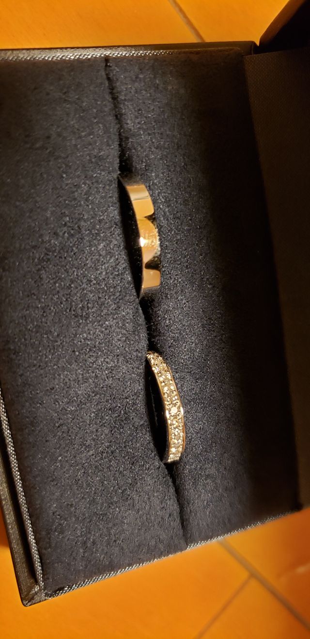 シンプルで、かっこいいデザイン