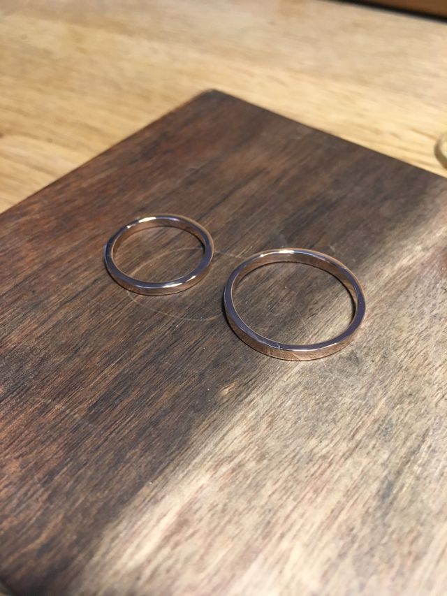 お互いの指の大きさまで調整した状態。これから仕上げ加工。