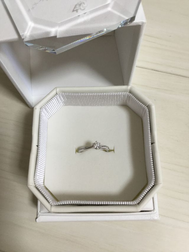 少し控えめ0.2カラット