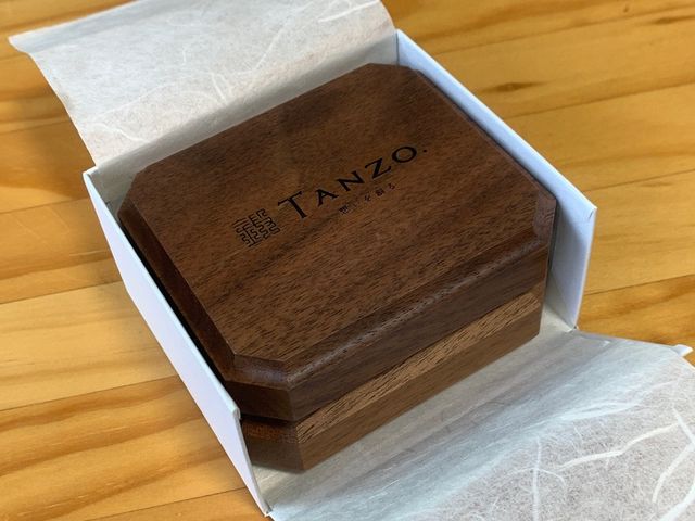 結婚式でもそのまま使える上質なボックスに入れてくれます