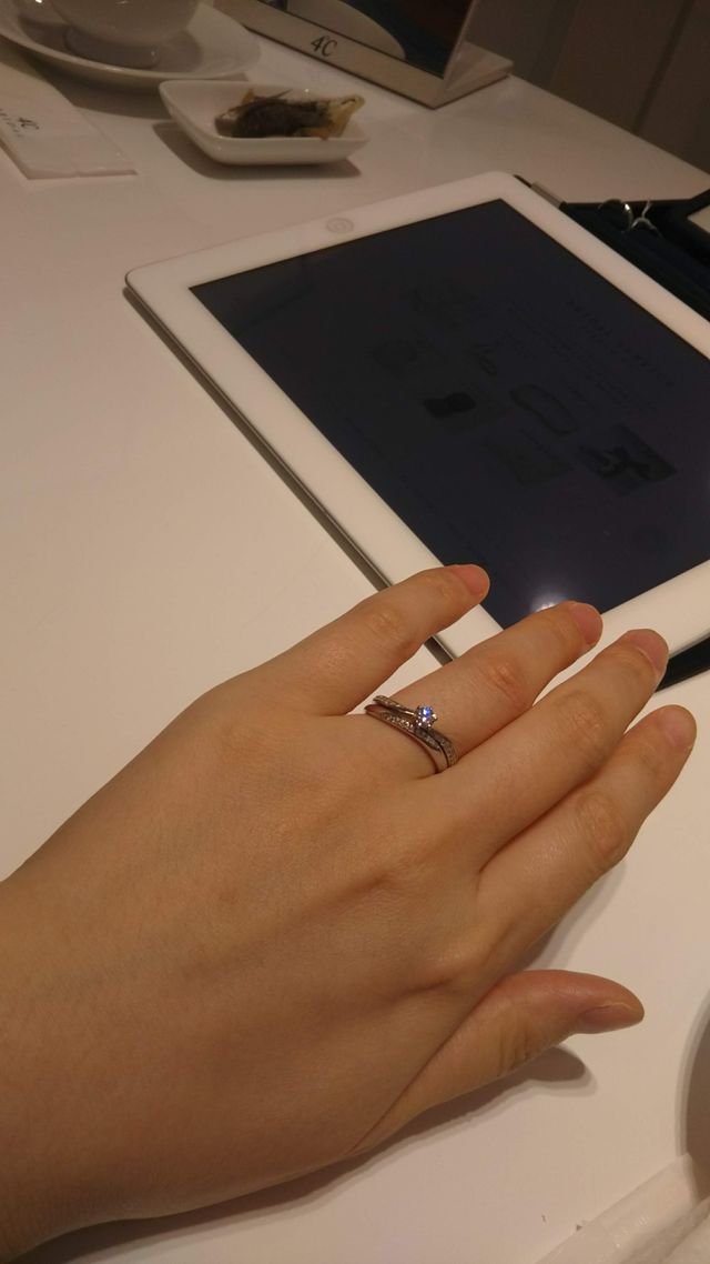 どの角度から見てもキラキラしていて可愛いです。