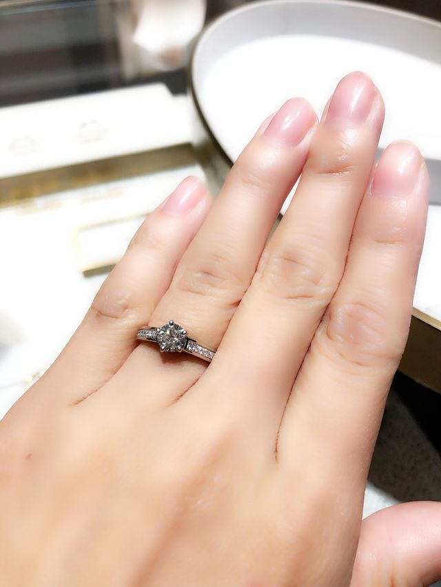 フリソン。留め具が５箇所で変わっている。星型に見えませんか？