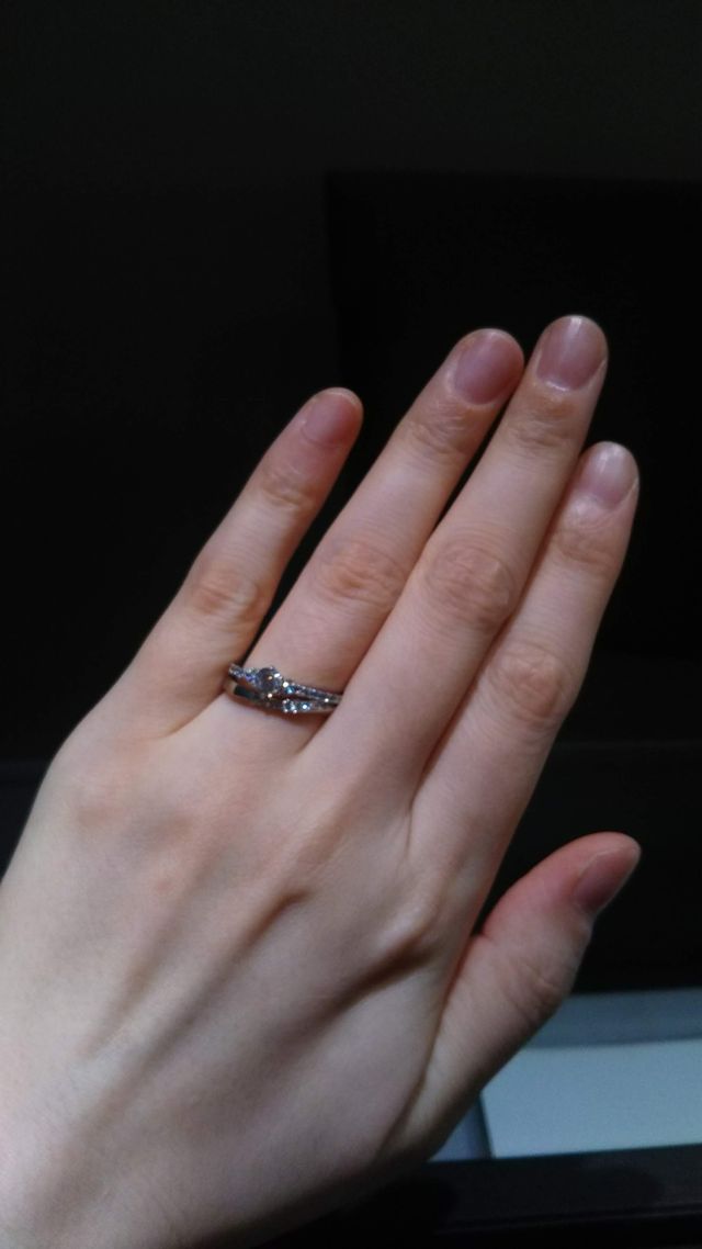 婚約指輪と結婚指輪のセットで試着しました。
