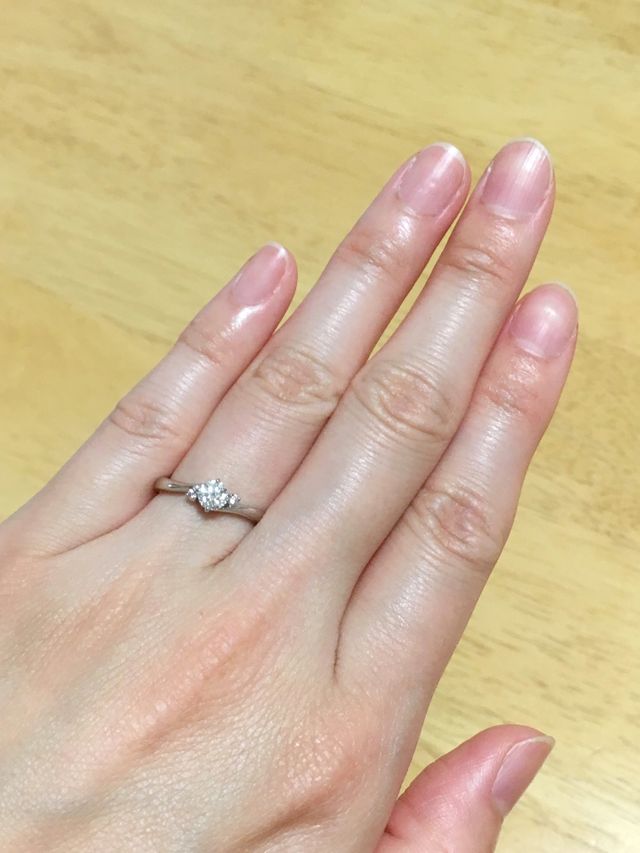 サイドのダイヤをピンクダイヤモンドにしてもらいました！