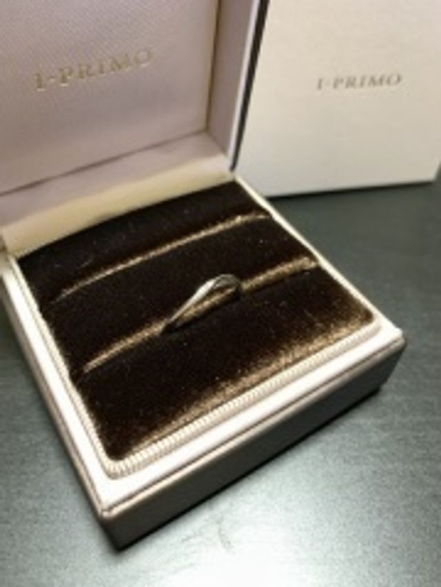 女性のリングです