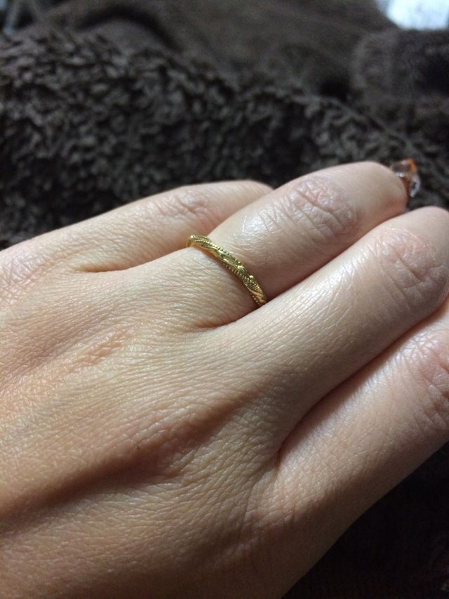 邪魔にもならず、他の指輪との相性もいいです。