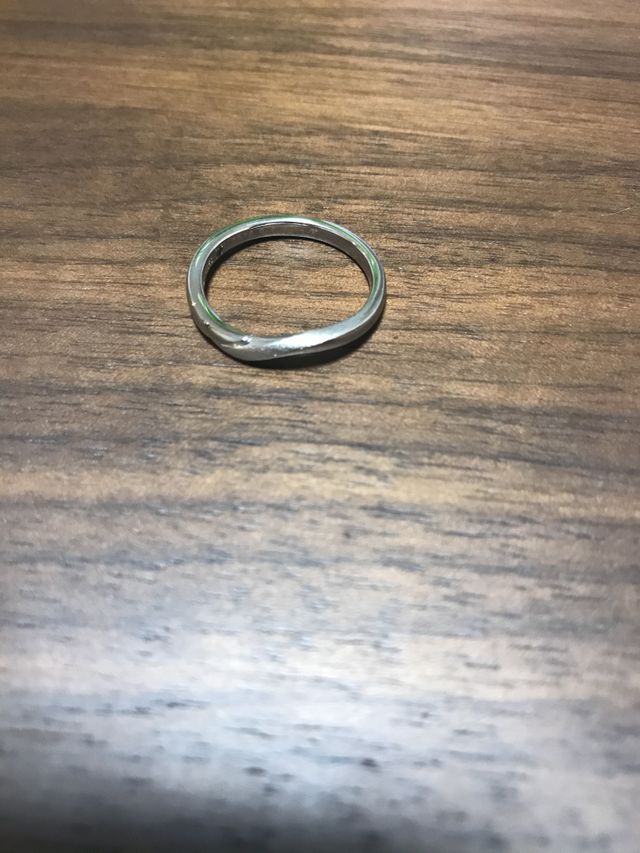 つや消し加工が立体感をより強調してみえます。