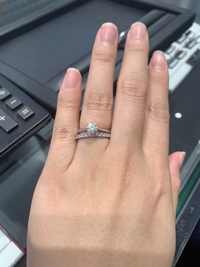 定番の中で最後に残ったのはラザールダイヤモンドのこちら＊