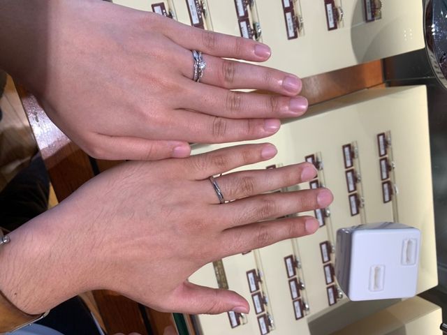 購入した婚約指輪と結婚指輪です。