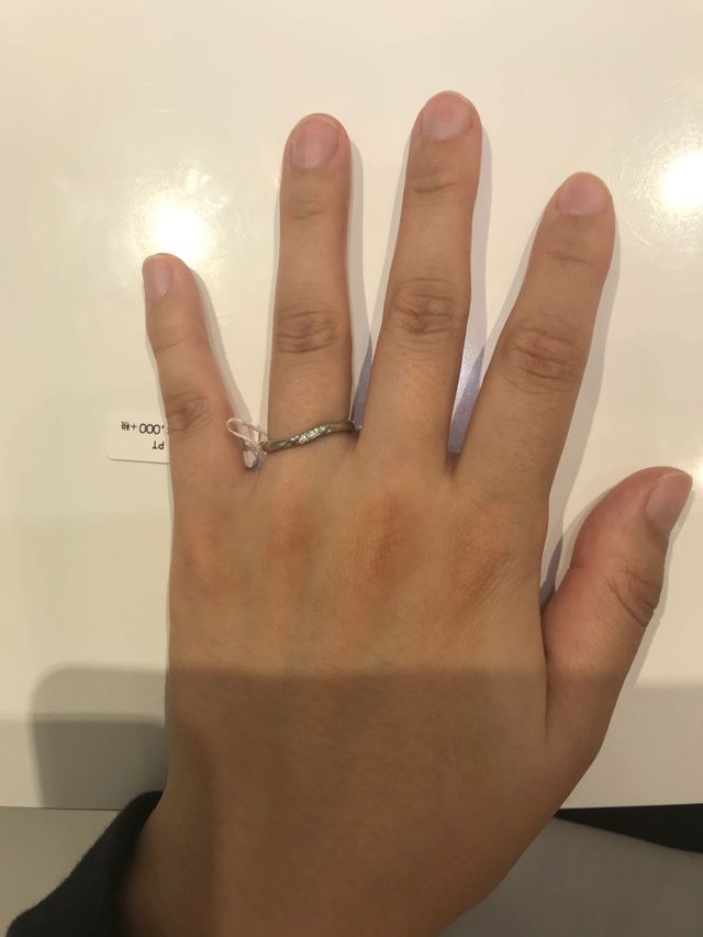 事前にホームページで気に入ったデザインをスクショしました