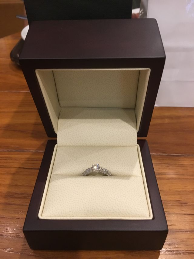ダイヤモンドを沢山見て選べてよかったです。