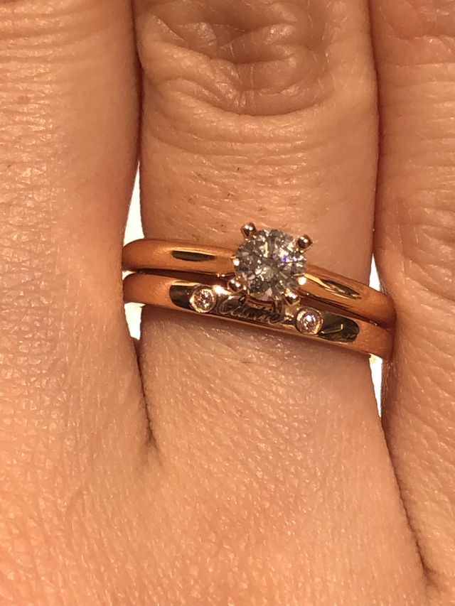 婚約指輪と重ね付け