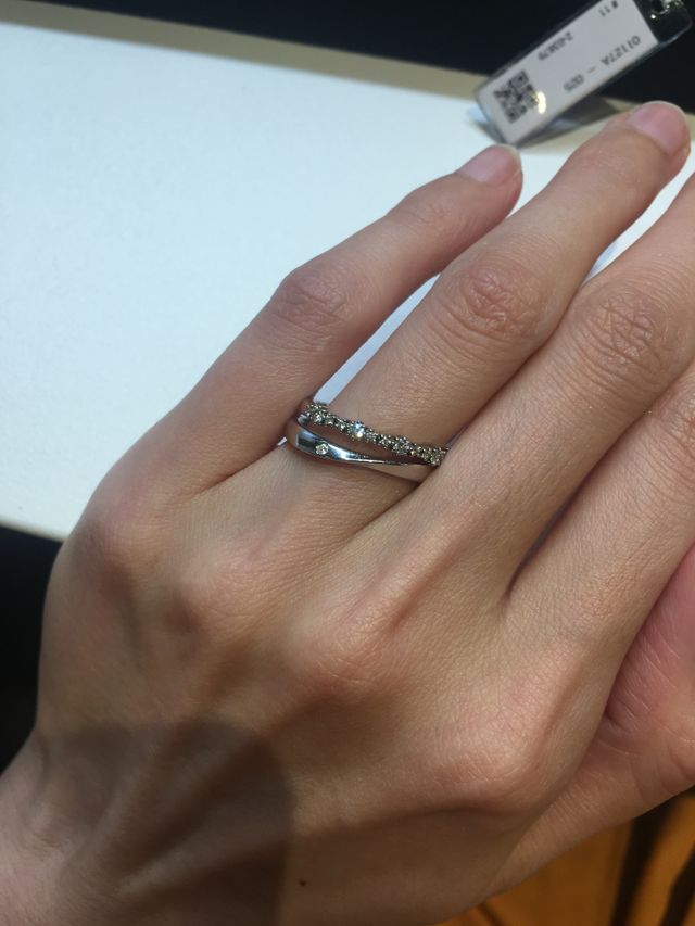 アントルティエの1粒ダイヤとハーフエタニティ