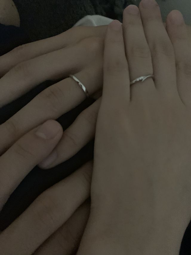 着け心地のいい指輪です。指が綺麗に見えるものを購入しました。