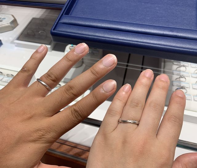 ラインのみ同じでそれぞれ好きなデザインにしました。