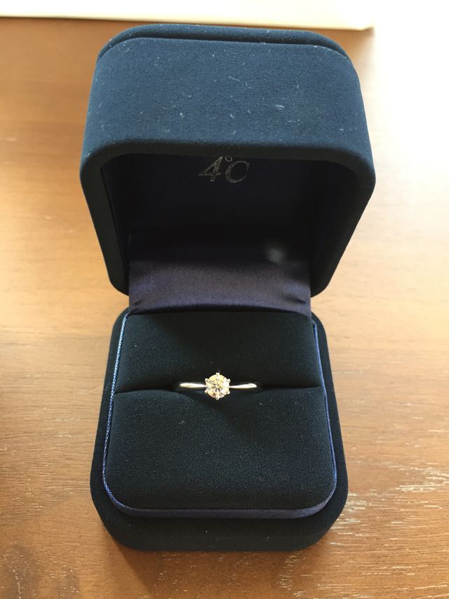 彼からのプローポーズの際に貰いました