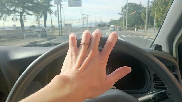 指輪の色はピンクゴールド！意外と男性にオススメ