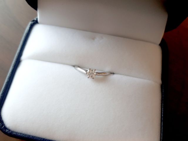 婚約指輪（既存デザイン：NAHOシリーズのLily）