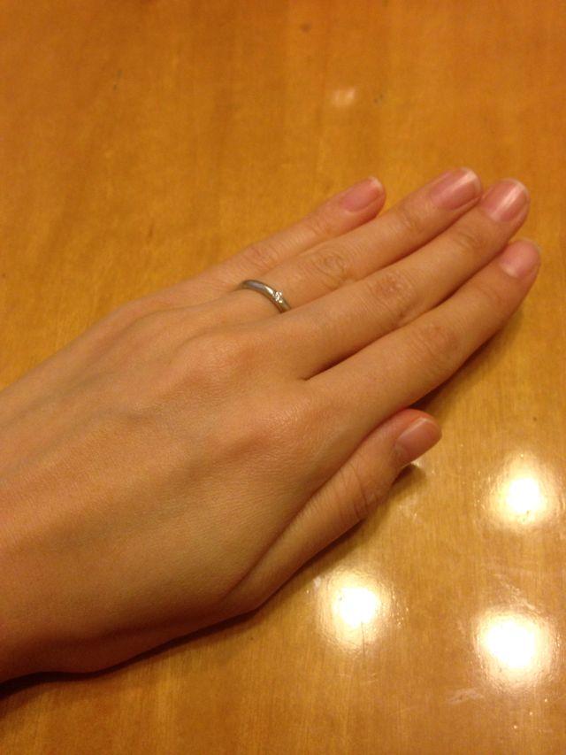 リングがごつくないので、指が細見えします☆