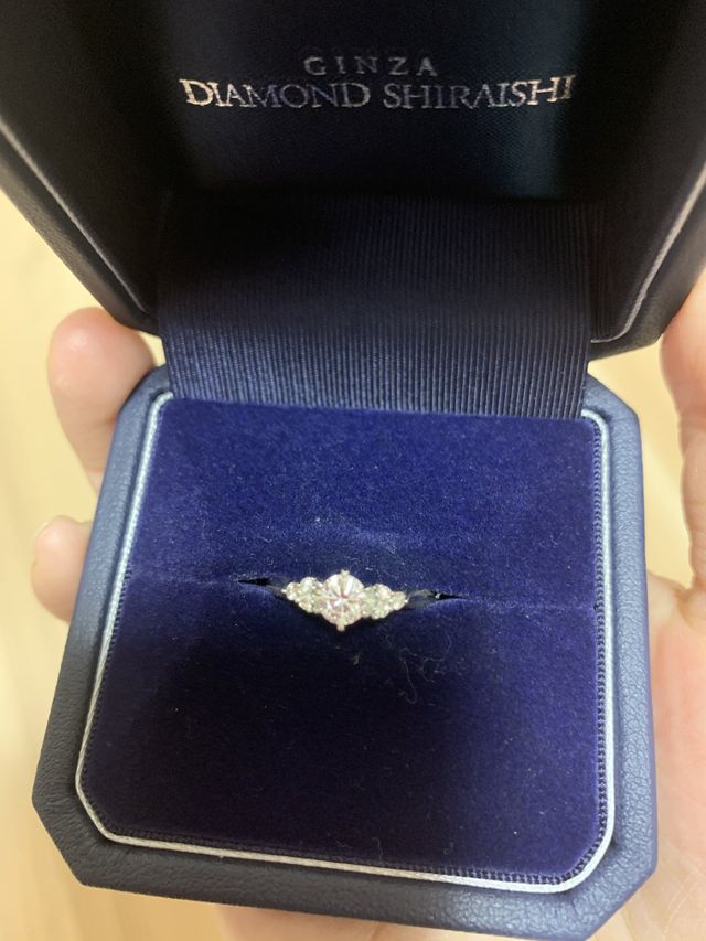 指輪のみの写真です。
ブーケというとても可愛いデザインです。