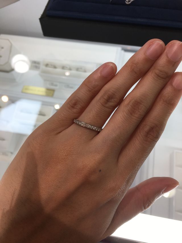 サイズやダイヤモンドの大きさも調整可能だそうです