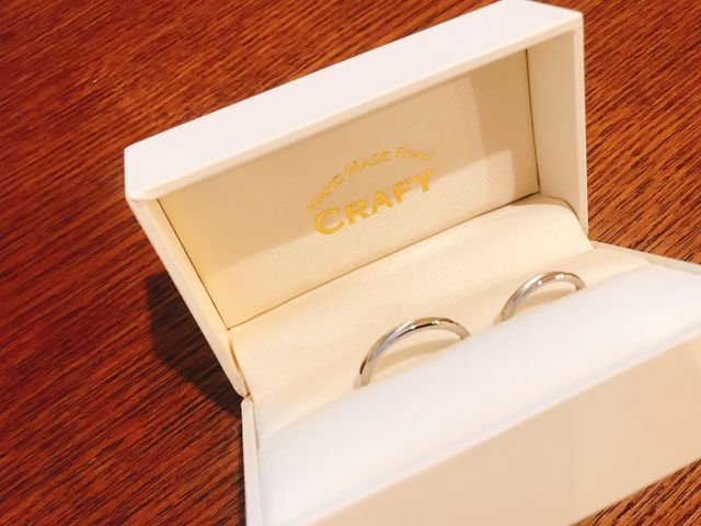 斜めのラインを入れるのが難しかったです！