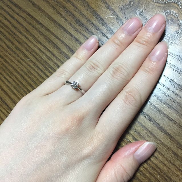 シンプルで飽きのこないデザインがとても気に入っています。