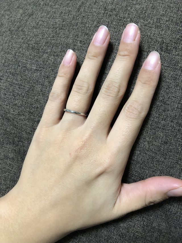 シンプルなデザインの物を試着してみました！