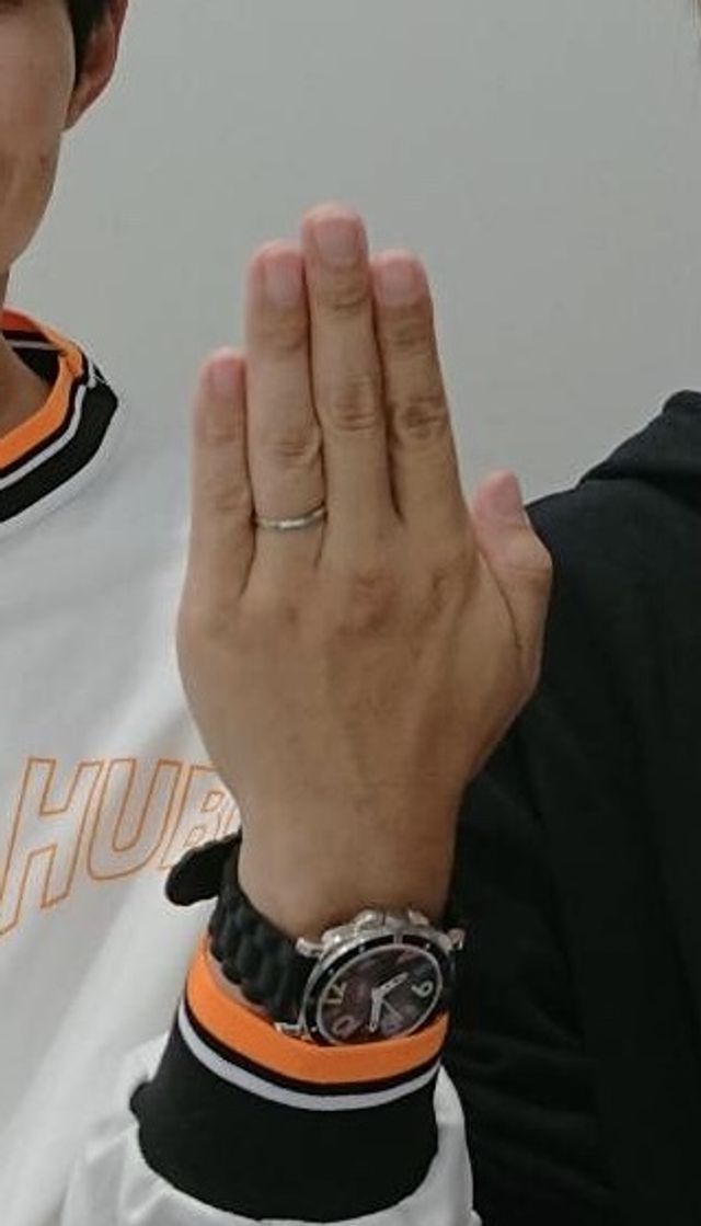 購入後お店にて。スタッフの方が記念にと撮ってくれた一枚。