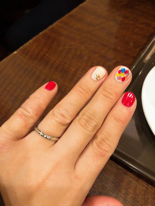 Ｖ字にダイヤが入ってます