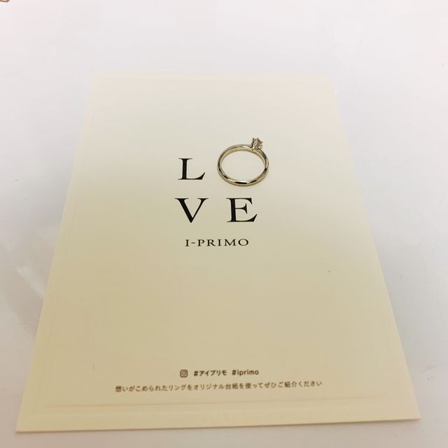 お店で頂いたカードに載せて撮影しました。