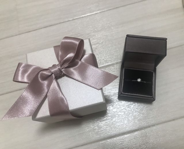 箱は大小2つくださいました。僕は小さい方に入れて頂きました。