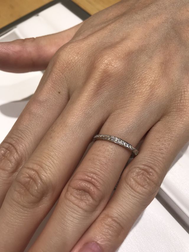 キラキラして動きがあるので、色々な角度から見てもキレイ。