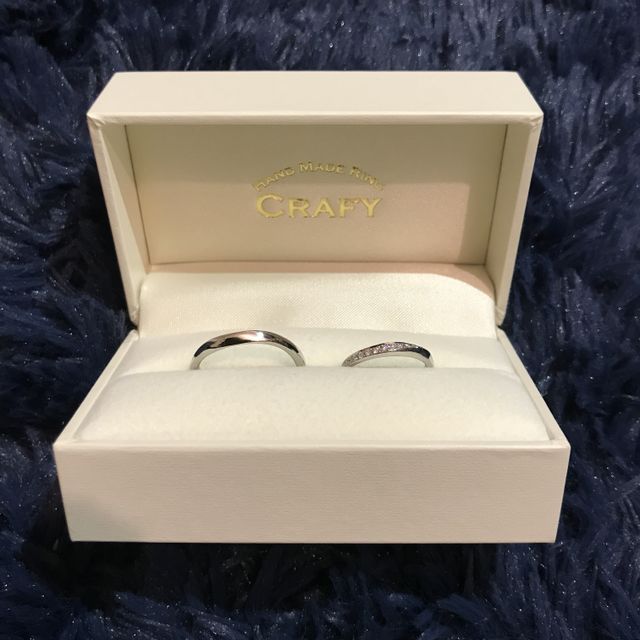 手作りしたプラチナウェーブの結婚指輪。
