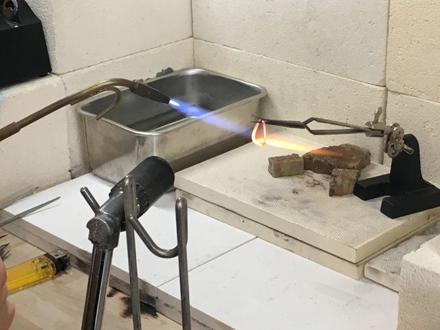 バーナーで溶接しました