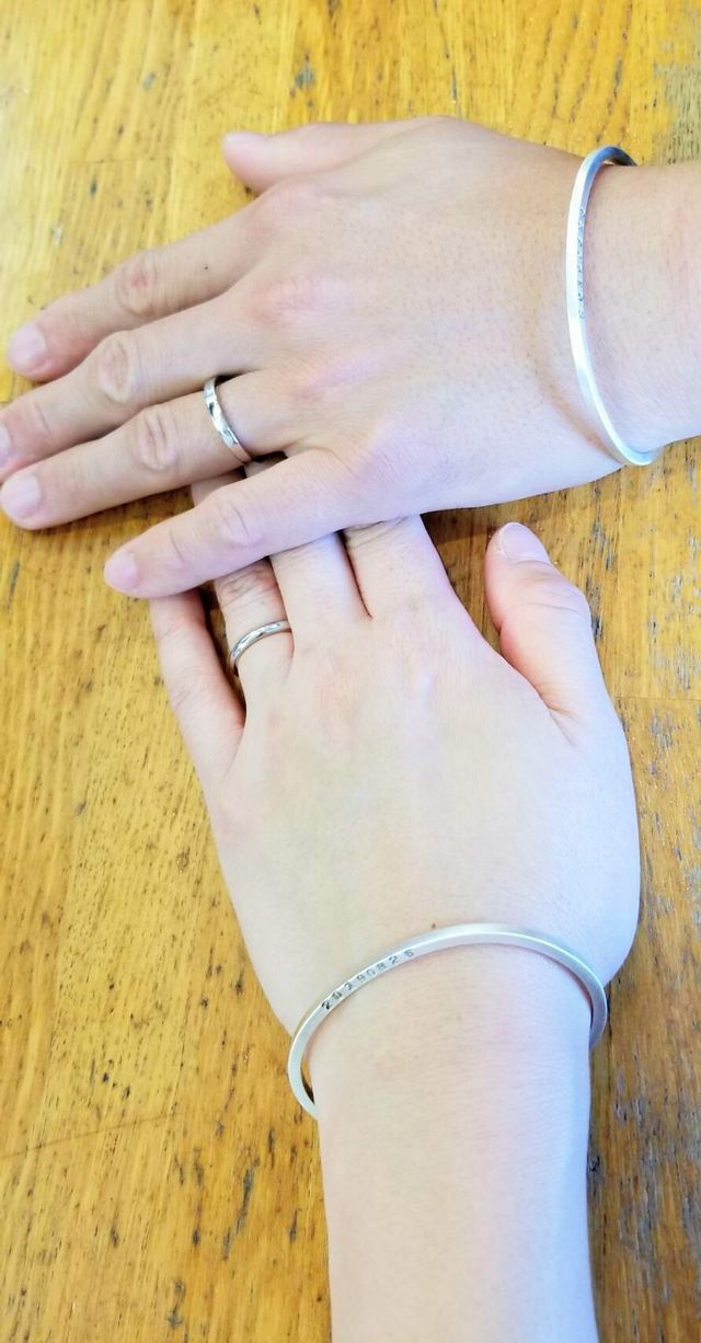 完成した指環とキャンペーンで頂いたバングルです