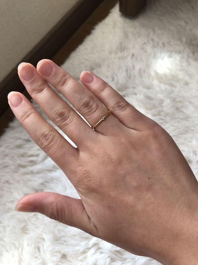 エテの一石ダイヤリングです