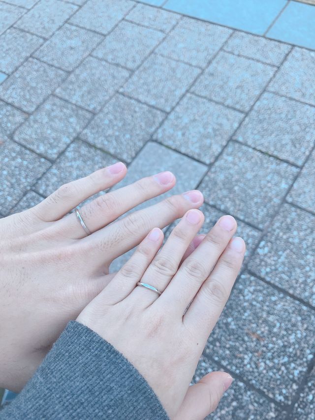 婚姻届提出前に撮りました。