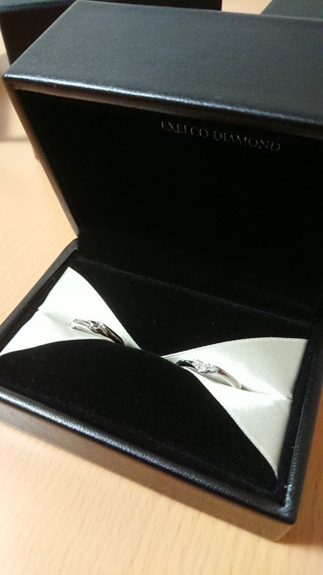 指輪と付属のペアリングボックス❤️