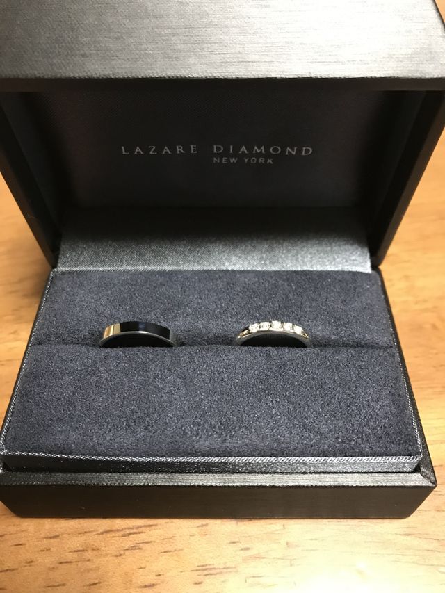 ラザールダイヤモンド さんの指輪です。