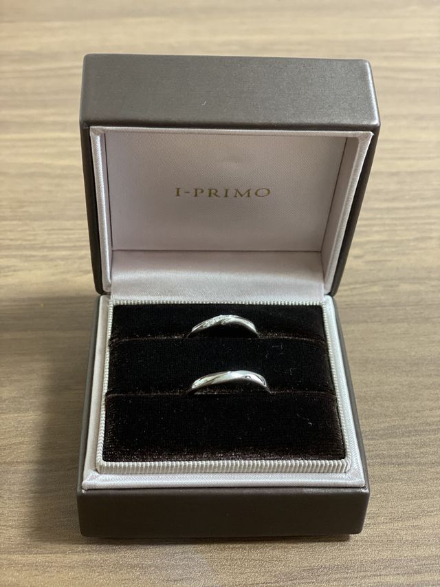 派手過ぎないがダイヤモンドが主張されている