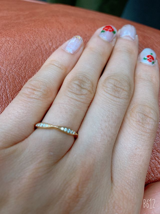 シャネルのお花の形の指輪です。