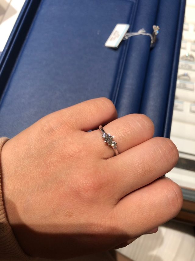 サンプルサイズは11号で0.2カラットでした