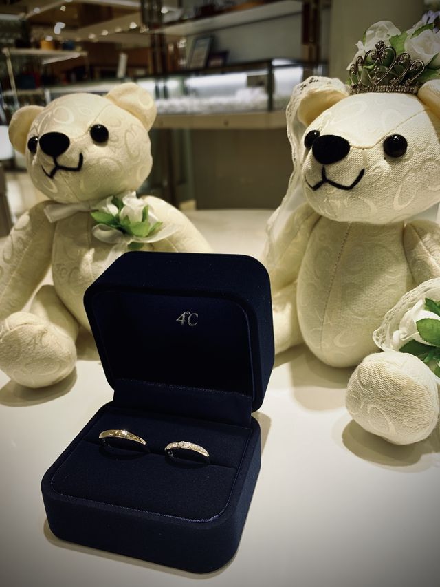 結婚指輪と熊