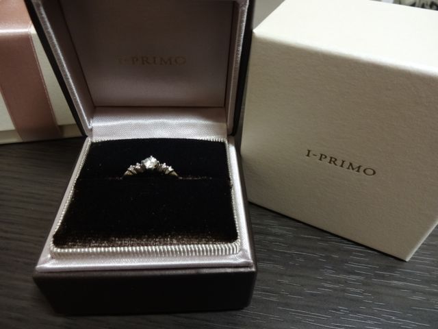 婚約指輪（トゥインクル）
0.227カラット