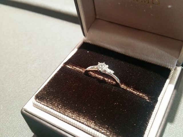 ウェーブでとてもきれいなデザインです。