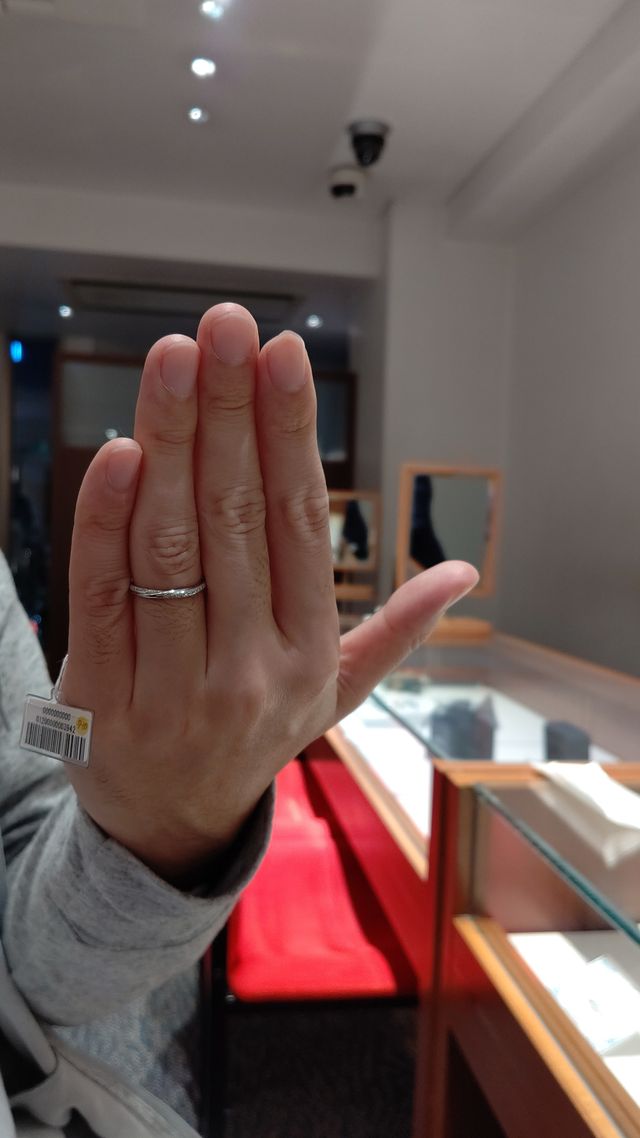 16号を旦那さんが試着してみました。