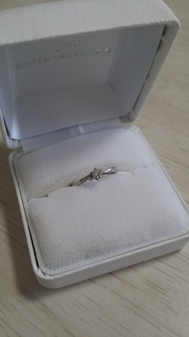 箱に入った状態です。